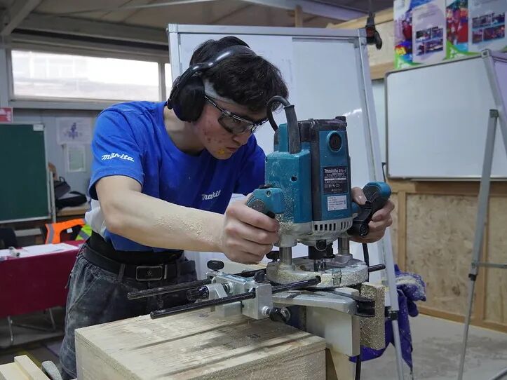 蒙古国顶尖技能人才备战2026年上海世界技能大赛